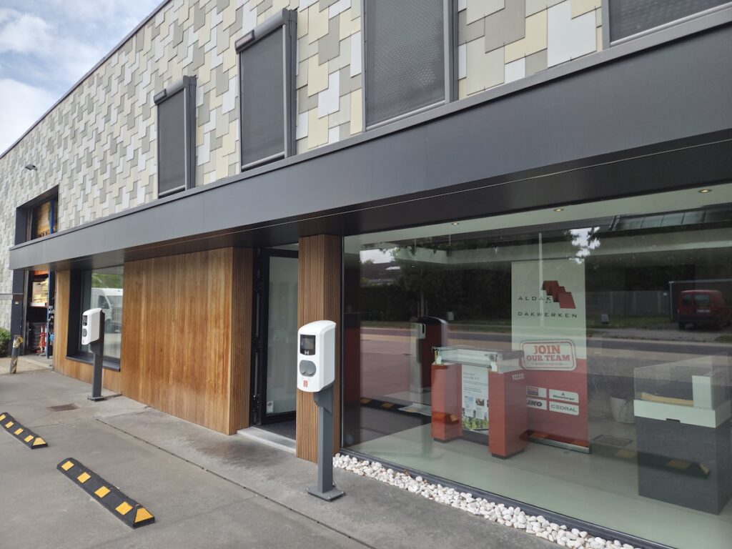 De showroom van Aldak in Beveren