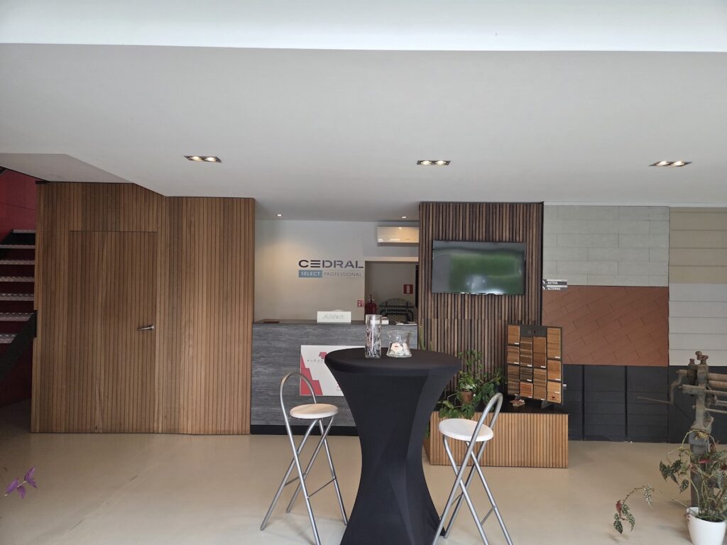 De showroom van Aldak in Beveren